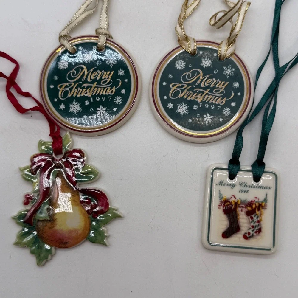 Longaberger VTG Christmas Tie‎ On Ornaments Pear Stockings lot of 4